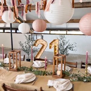 21 Diner - Roze en Rustiek Thema